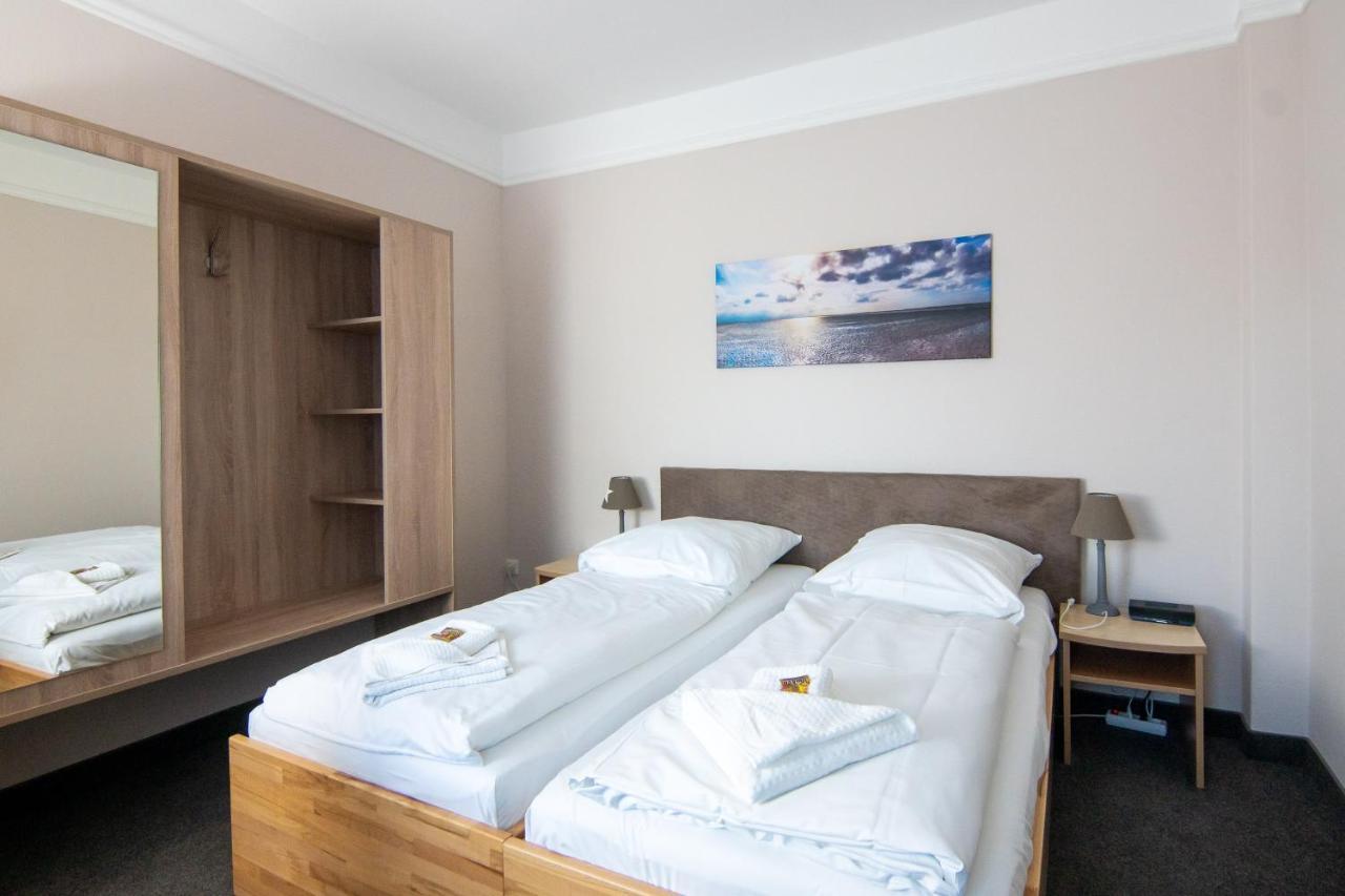 Nordsee-Hotel Hinrichsen Husum  Exterior foto